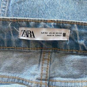 zara jeans size 0 high waisted ripped straight leg